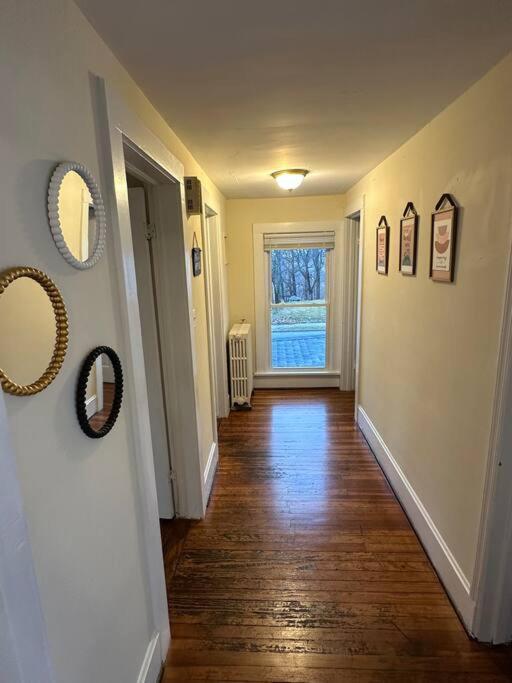 The Yellow Door 3-Bedroom Downtown Near Vt&Ru Radford Bagian luar foto